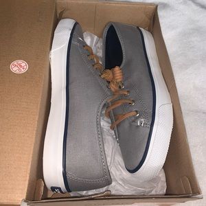 Sperry Womens Sneaker Size 7